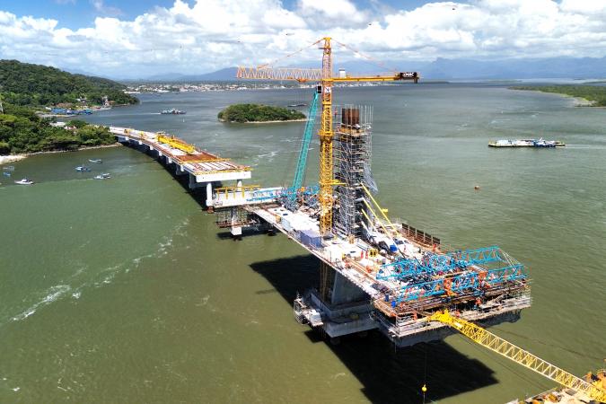 Vista aérea da construção da Ponte de Guaratuba, obra que conectará definitivamente Guaratuba e Matinhos.Governo do Paraná / DER-PR
https://www.aen.pr.gov.br
