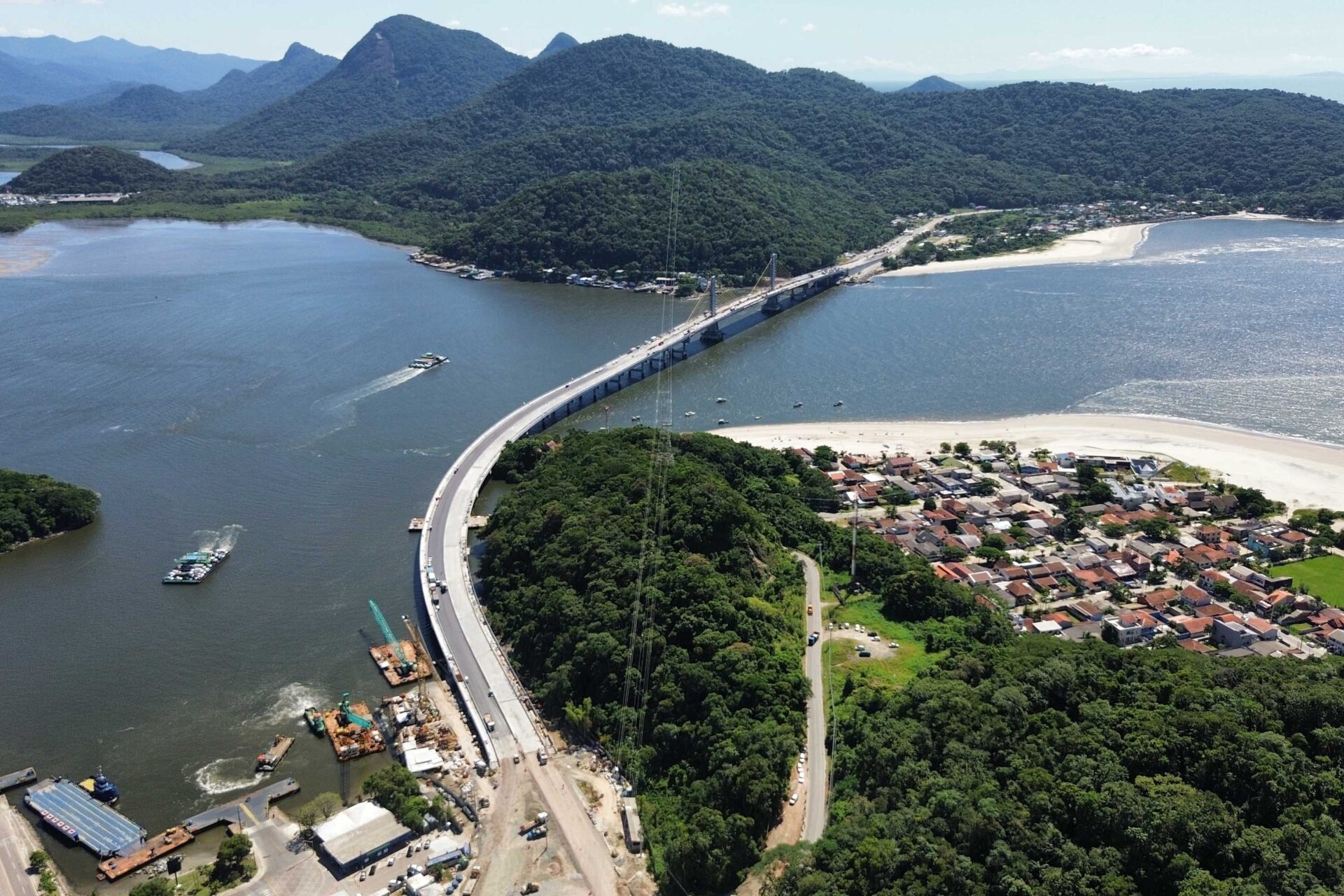 Foto: Gediel Mendes / Consórcio Supervisor Ponte de Guaratuba