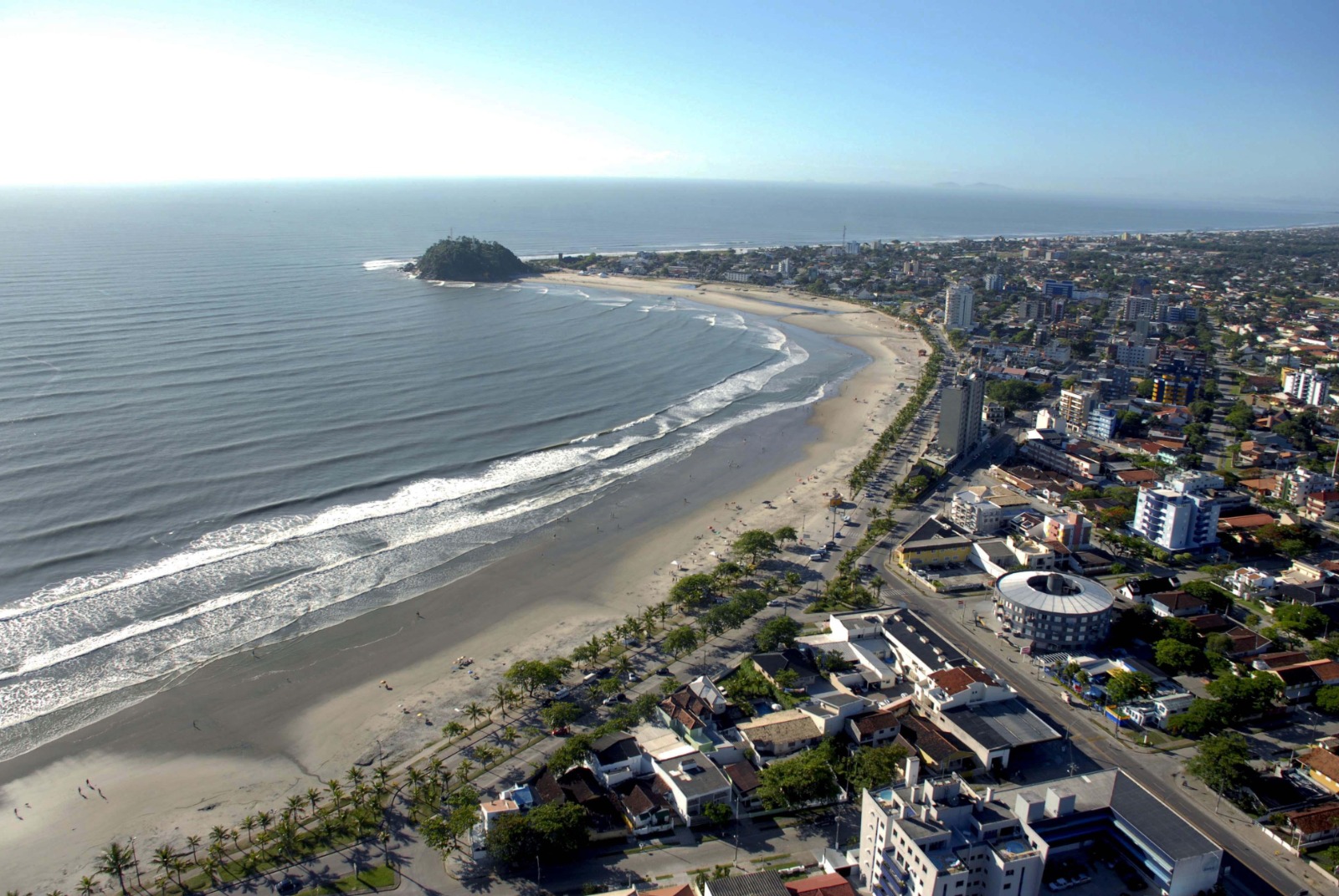 Guaratuba vive um momento importante de transformação urbana com um projeto que une infraestrutura, paisagem e qualidade de vida.Foto: Prefeitura de Guaratuba / Acervo Institucional