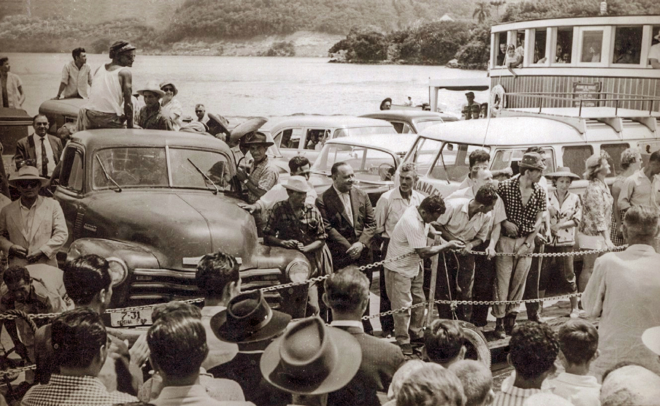 1ª Balsa de Guaratuba - anos 60Foto: Arquivo da Prefeitura de Guaratuba